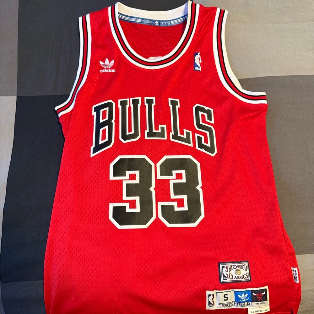 adidas Chicago Bulls #33 Scottie Pippen Red White Black Basketball Jersey